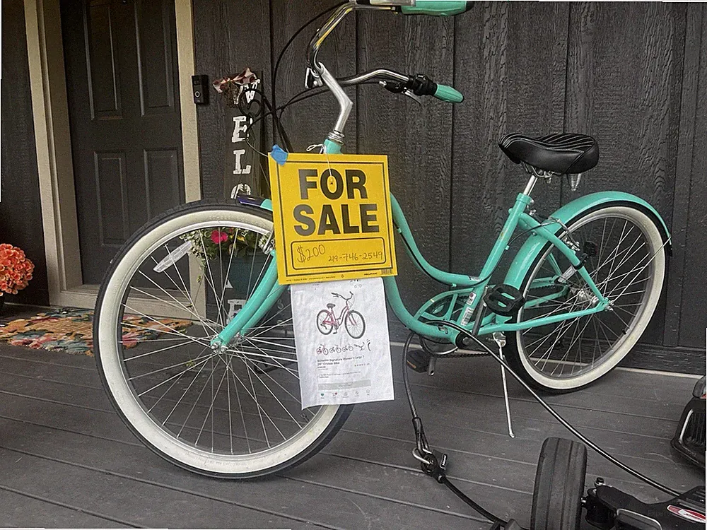 Schwinn Largo Women’s Cruiser Bike 26in Teal Large w/ Fenders Kickstand V-Brake